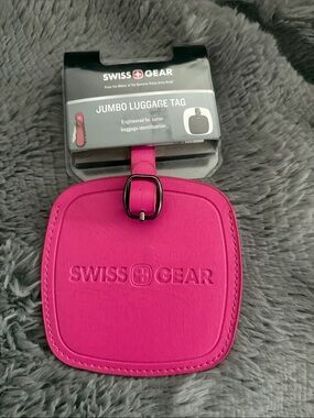 SwissGear Pink Jumbo Luggage Tag